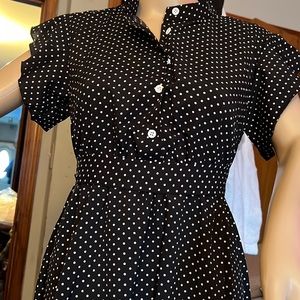 NWOT button front tie waist polka dot dress